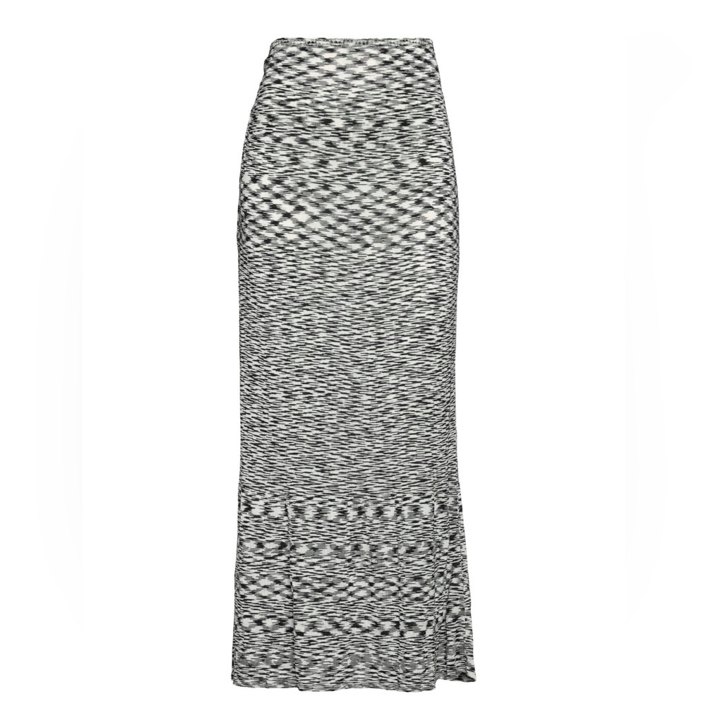 Gimaguas maxi skirt W/slit (not pictured) stretchable rubber waist fitted Medium